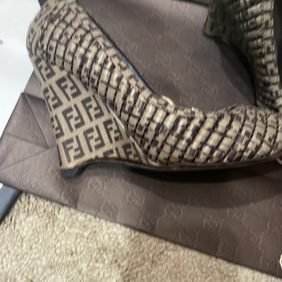 Great wedges FENDI - Picture 2 of 4